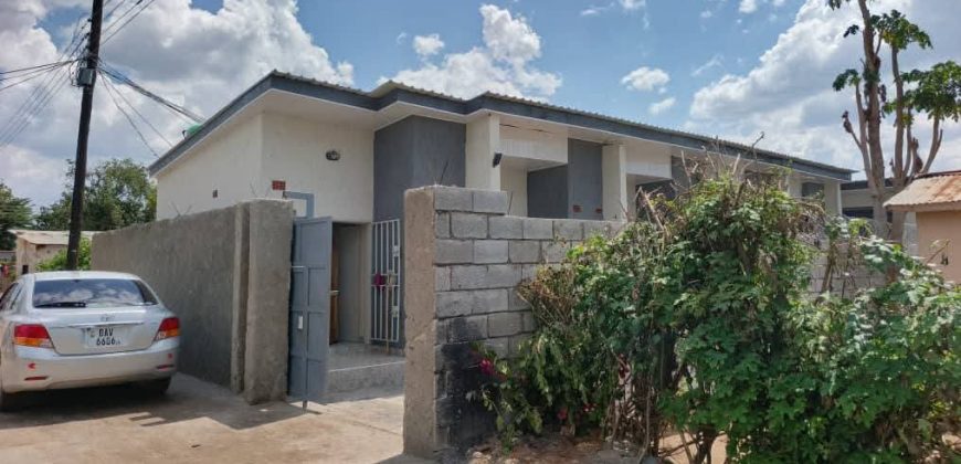 BLOCK OF SEMI DETACHED FLATS FOR SALE IN MTENDERE A SECTION