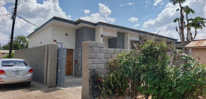 BLOCK OF SEMI DETACHED FLATS FOR SALE IN MTENDERE A SECTION